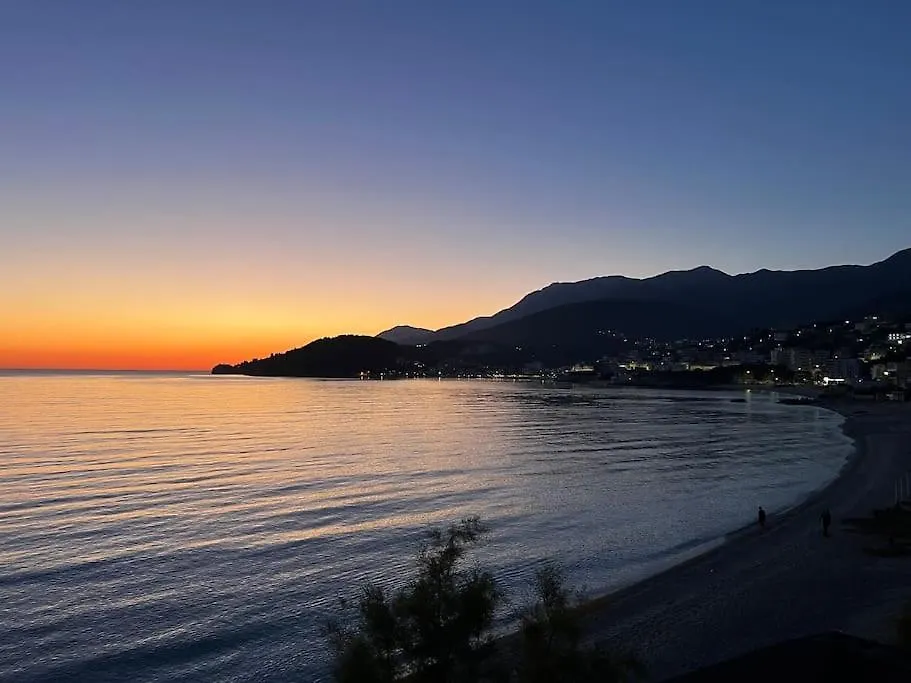 Apartment Potam'Sea Bliss 32 - Beach Front, Sun Beds & Parking Himare Albania