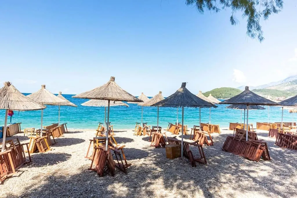 Apartment Potam'Sea Bliss 32 - Beach Front, Sun Beds & Parking Himare Albania